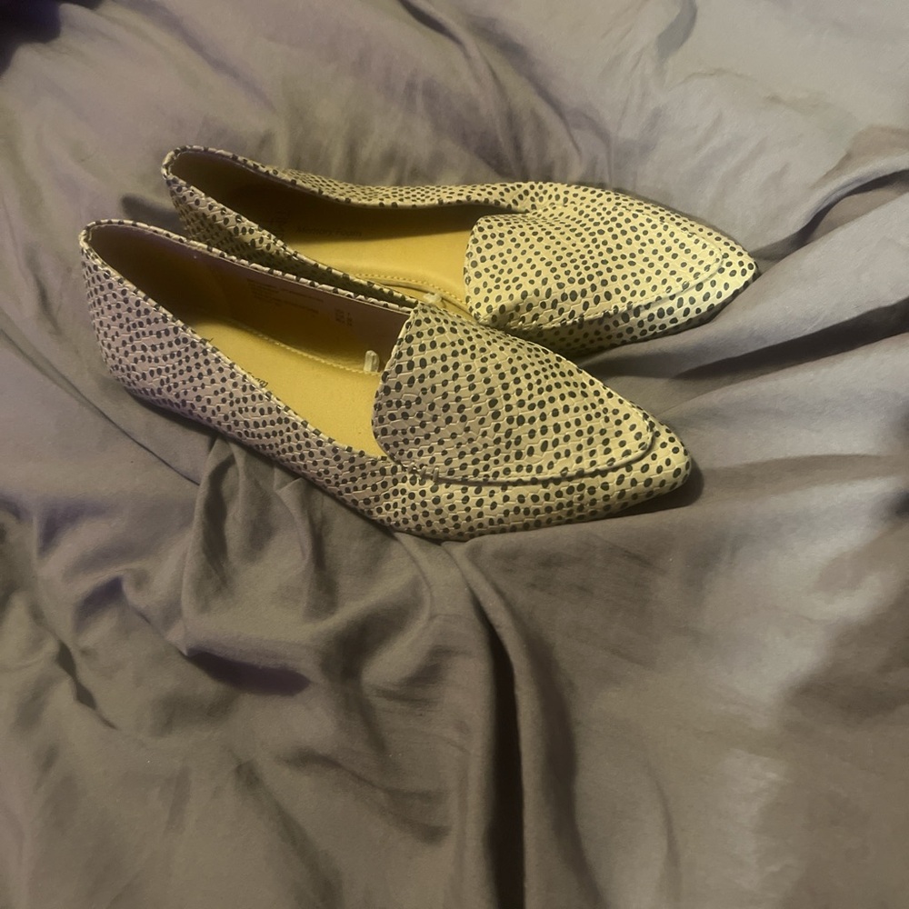 Time and Tru Cream and Black Patterned Flats